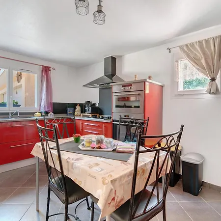 Type F4 * Maurens (Gers)